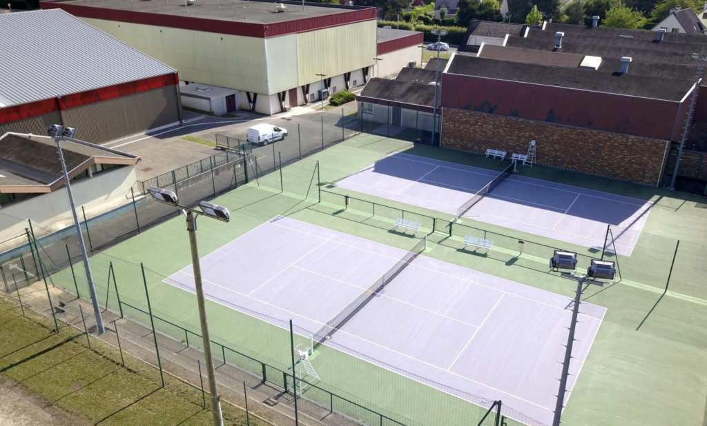 Réhabilitation et construction de huit équipements sportifs